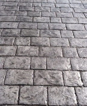 Stone style stamped concrete pattern.
